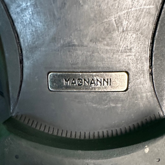 Magnanni Shiny Black Leather Slip-On Loafers - Picture 5 of 5